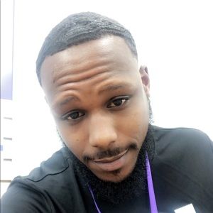 Meet your Posher, Devonte